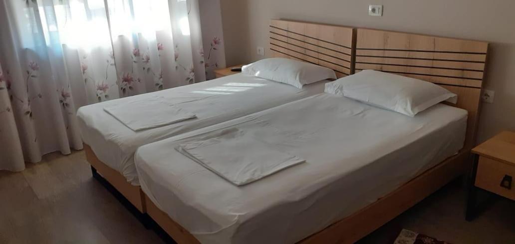 Hotel Permeti Ngoại thất bức ảnh