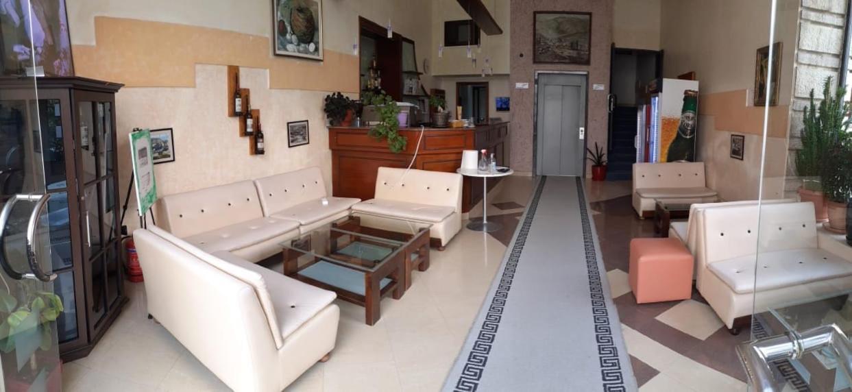 Hotel Permeti Ngoại thất bức ảnh